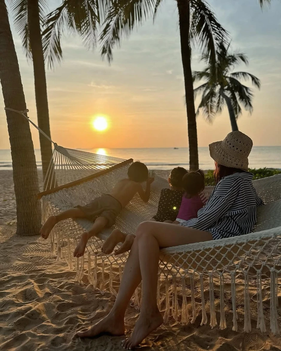 Hoa hậu và chồng bác sĩ hơn 13 tuổi vừa đệ đơn ly hôn, nay tái hợp "như chưa hề có cuộc chia ly"