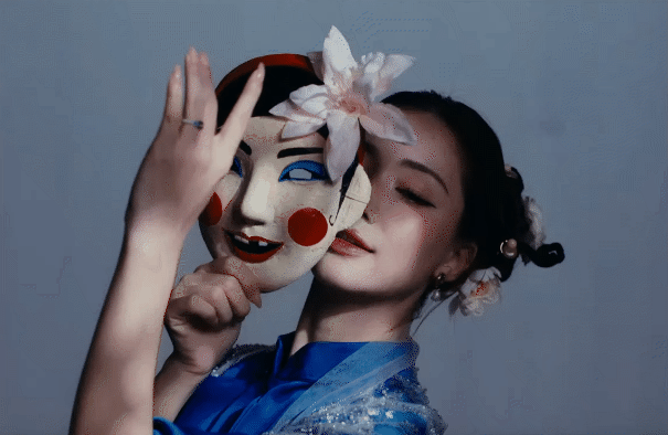 Hoà Minzy cũng không “cứu” được điểm yếu của nam ca sĩ Việt nhận đề cử đẹp nhất thế giới