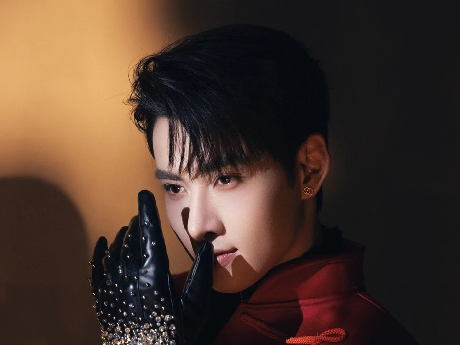 Hòa Minzy không cứu nổi MV nhận gần 4.000 dislike