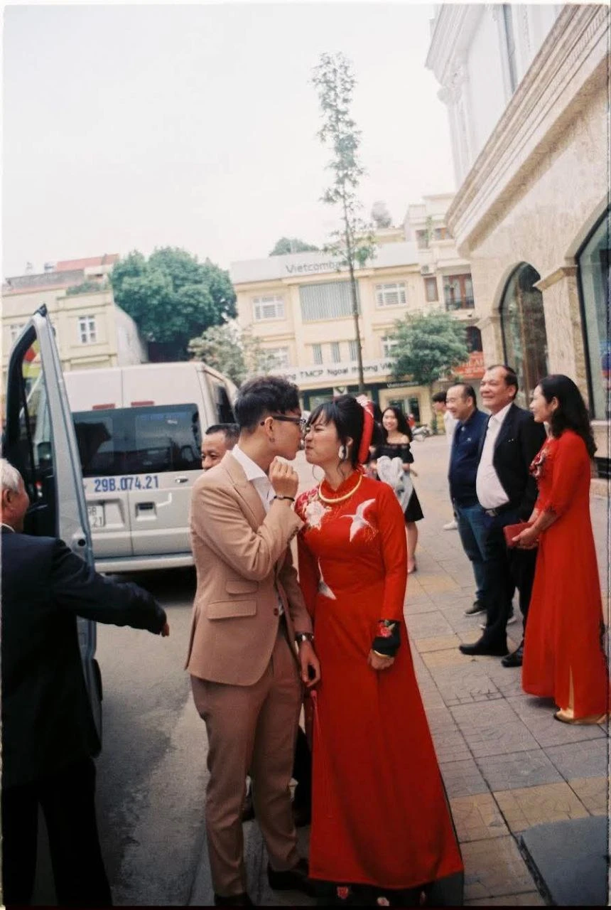 Hoàng Dũng và đời sống hạnh phúc bên vợ: 146 triệu lượt xem, hai tour diễn và hành trình thành công