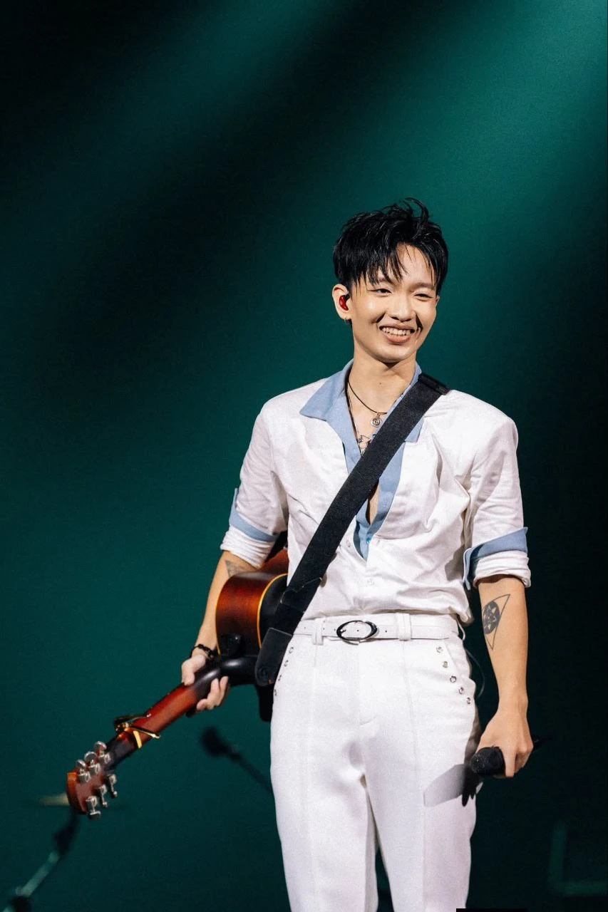 Hoàng Dũng và cuộc sống hạnh phúc bên vợ: 146 triệu lượt xem, hai tour concert và hành trình thành công