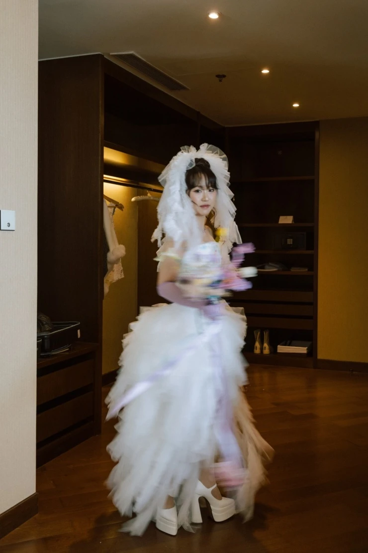 Hoàng Dũng hé lộ hình ảnh trong đám cưới bí mật ở Hà Nội