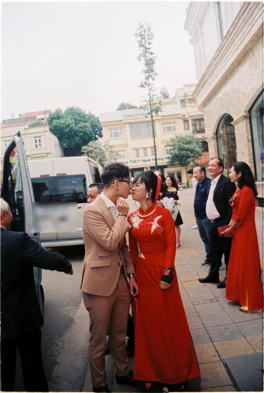 Hoàng Dũng lần đầu công khai ảnh cưới, xác nhận đã kết hôn 6 năm mà không ai biết