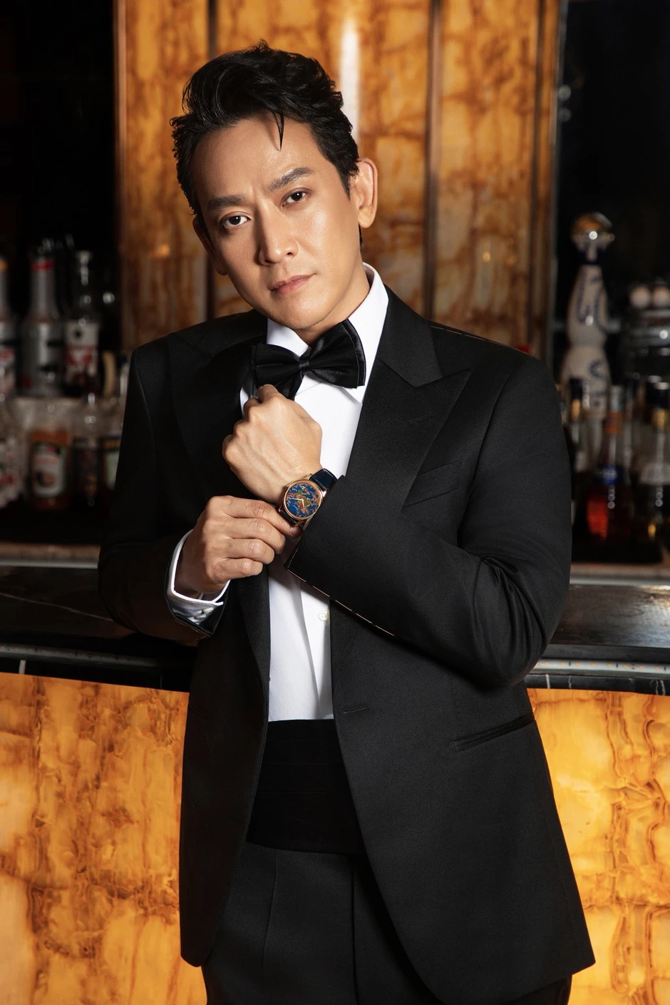 Hứa Vĩ Văn thông báo khẩn