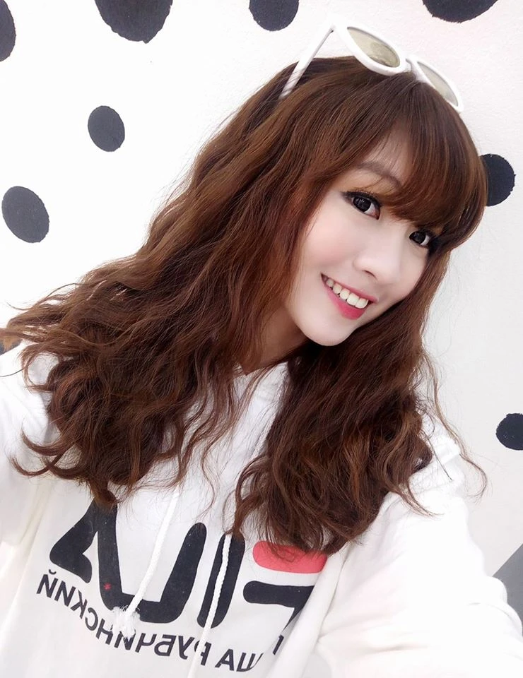 Idol CCTalk Như Hexi sau hơn một thập kỷ: Từ nàng thơ kẹo ngọt đến mỹ nhân sexy cực phẩm Idol CCTalk Như Hexi sau hơn một thập kỷ: Từ nàng thơ kẹo ngọt đến mỹ nhân sexy cực phẩm