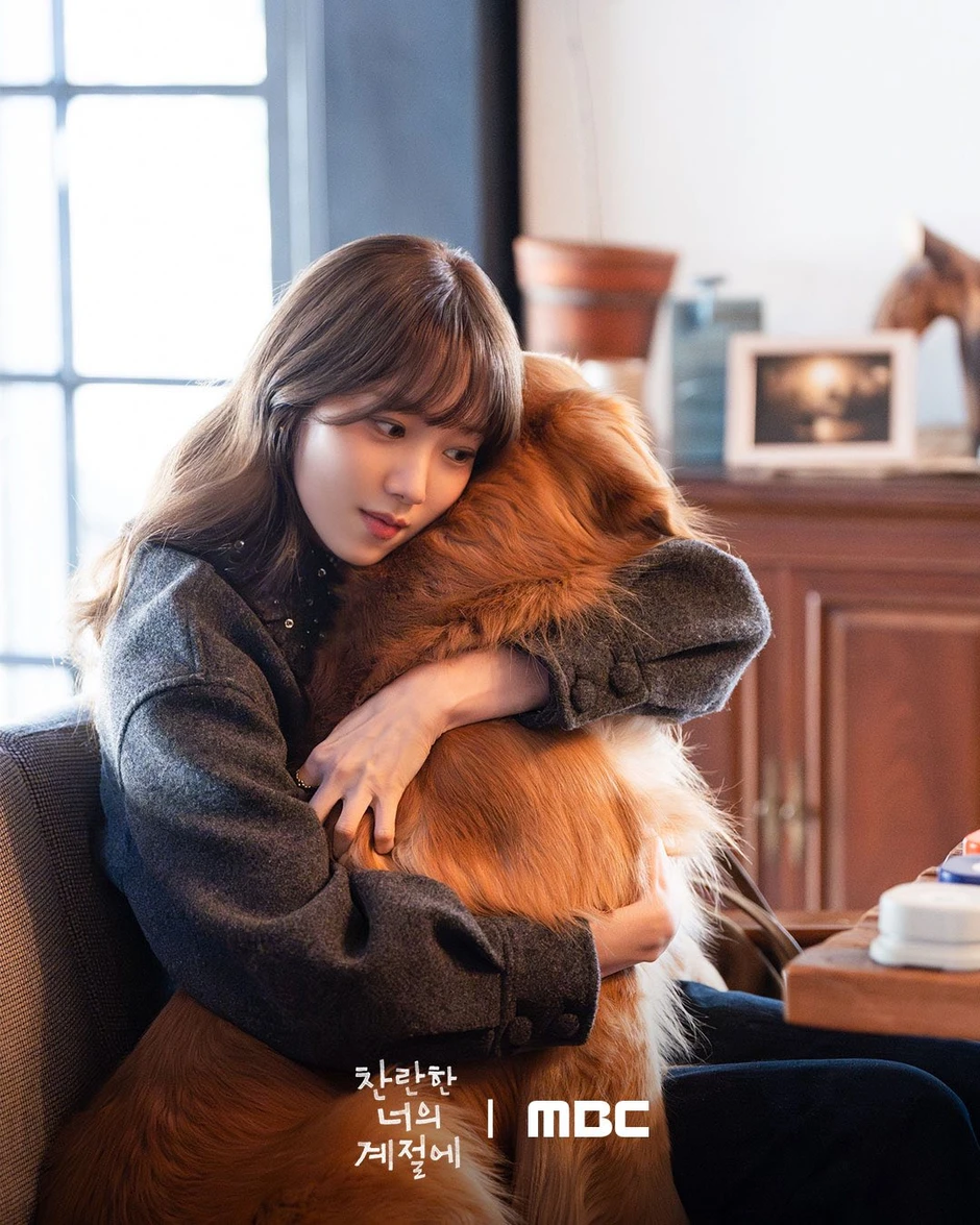 In Your Radiant Season: Nữ chính đẹp như mộng, xem mà mê