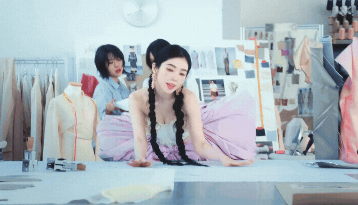 IRENE comeback, nhan sắc quyến rũ cả thế giới IRENE comeback, nhan sắc quyến rũ cả thế giới