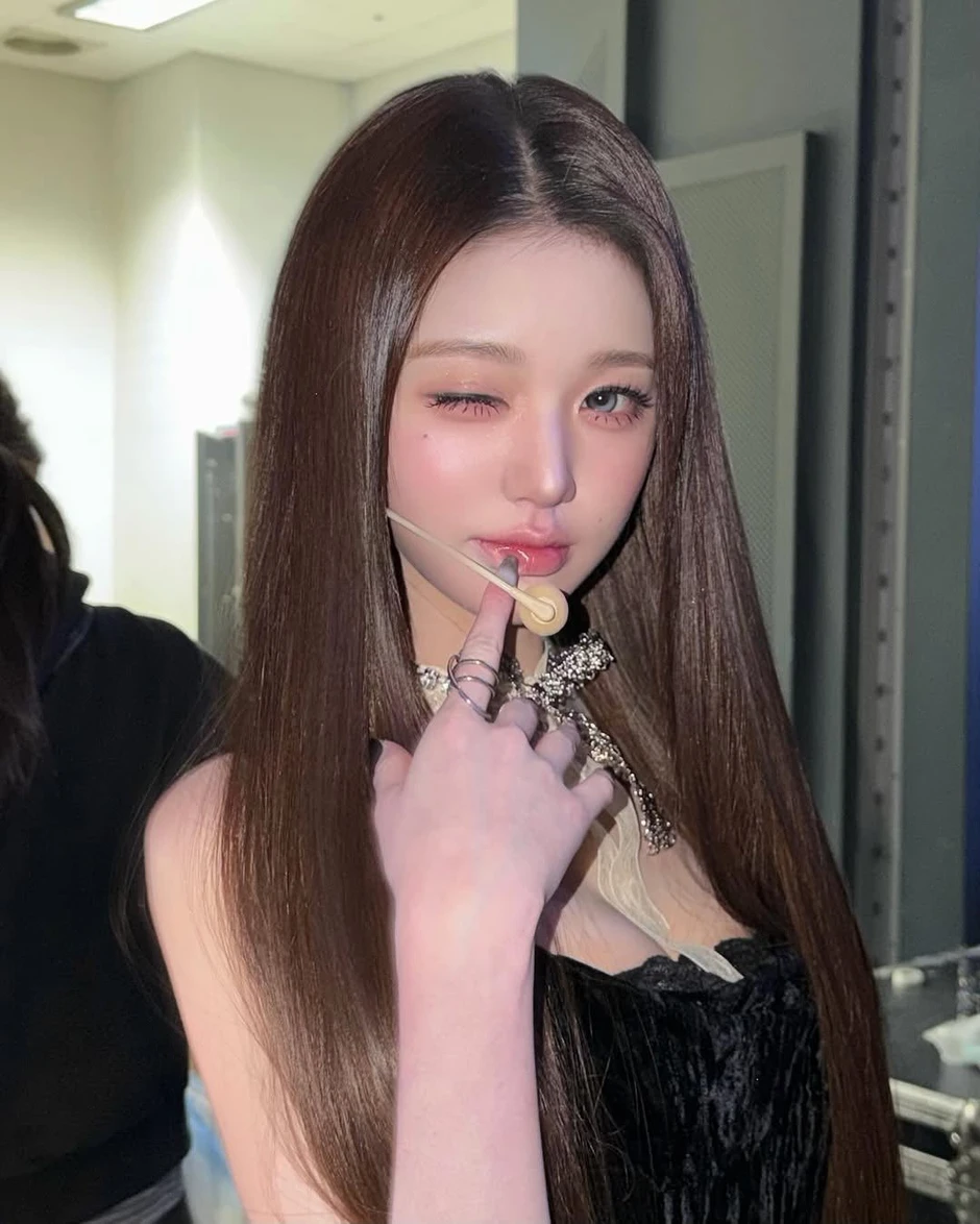 Jang Wonyoung bị ghét: Liên hoàn “phốt” thái độ, ám ảnh center đến căng thẳng