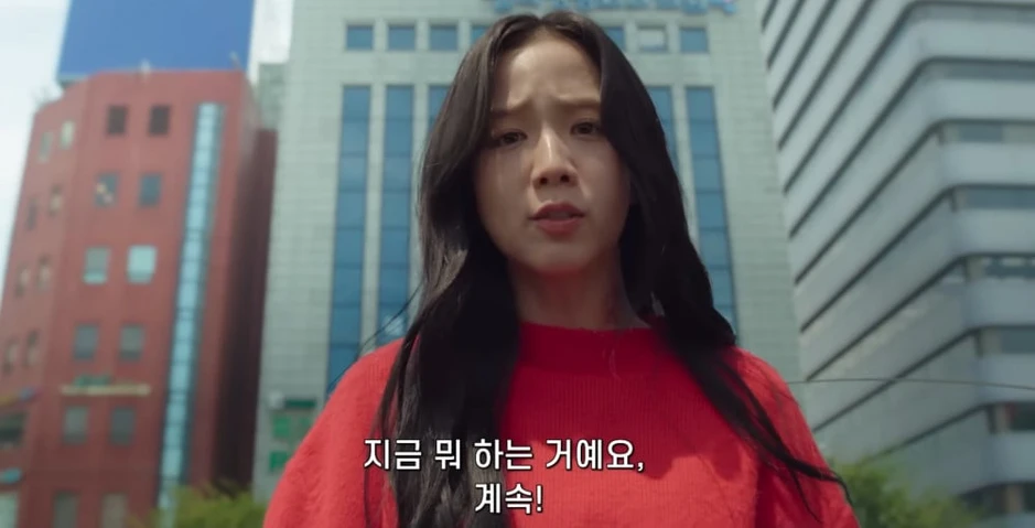 Jisoo (BLACKPINK) đừng tự biến mình thành trò cười nữa