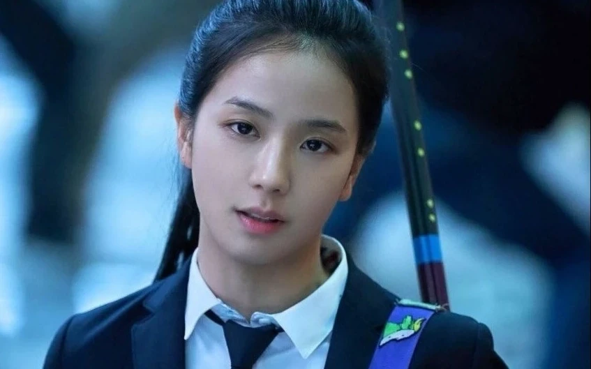 Jisoo (BLACKPINK) không biết xấu hổ à?