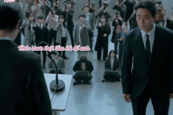 Joo Ji Hoon ơi, anh mượn phấn của Ha Ji Won để đánh đấy à?