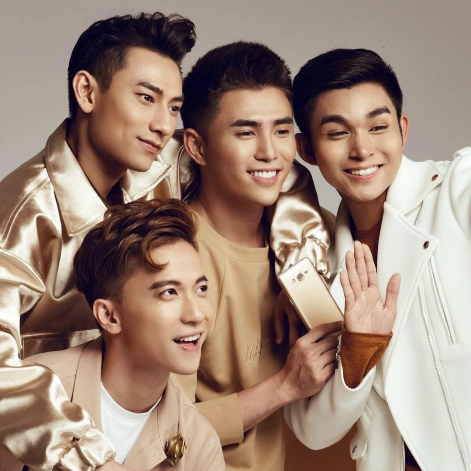 Jun Phạm tự nhận cả đời chưa có lấy 1 bản hit, ra MV phản cảm viral bằng 16 năm đi hát Jun Phạm tự nhận cả đời chưa có lấy 1 bản hit, ra MV phản cảm viral bằng 16 năm đi hát