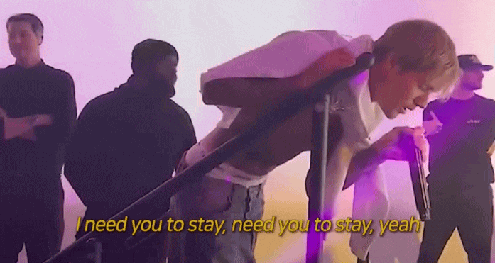 Justin Bieber say xỉn không thể đứng vững, hát quên cả lời nhưng giọng live thì không điểm nào chê