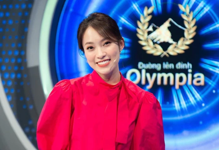 Khánh Vy nói về tin đồn hẹn hò Nguyên Khang Khánh Vy nói về tin đồn hẹn hò Nguyên Khang