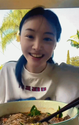 Khó tin nổi đây là Trịnh Sảng sau khi “dao kéo” toàn bộ gương mặt