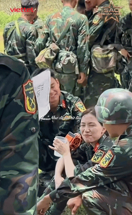 Khoảnh khắc chứng minh chồng sắp cưới của Hòa Minzy “trúng sét ái tình” từ cái nhìn đầu tiên