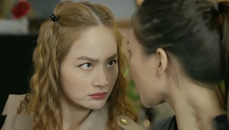 Lan Phương Gây Bão Mạng Với Khoảnh Khắc Đáng Chú Ý Tại Sự Kiện Mới