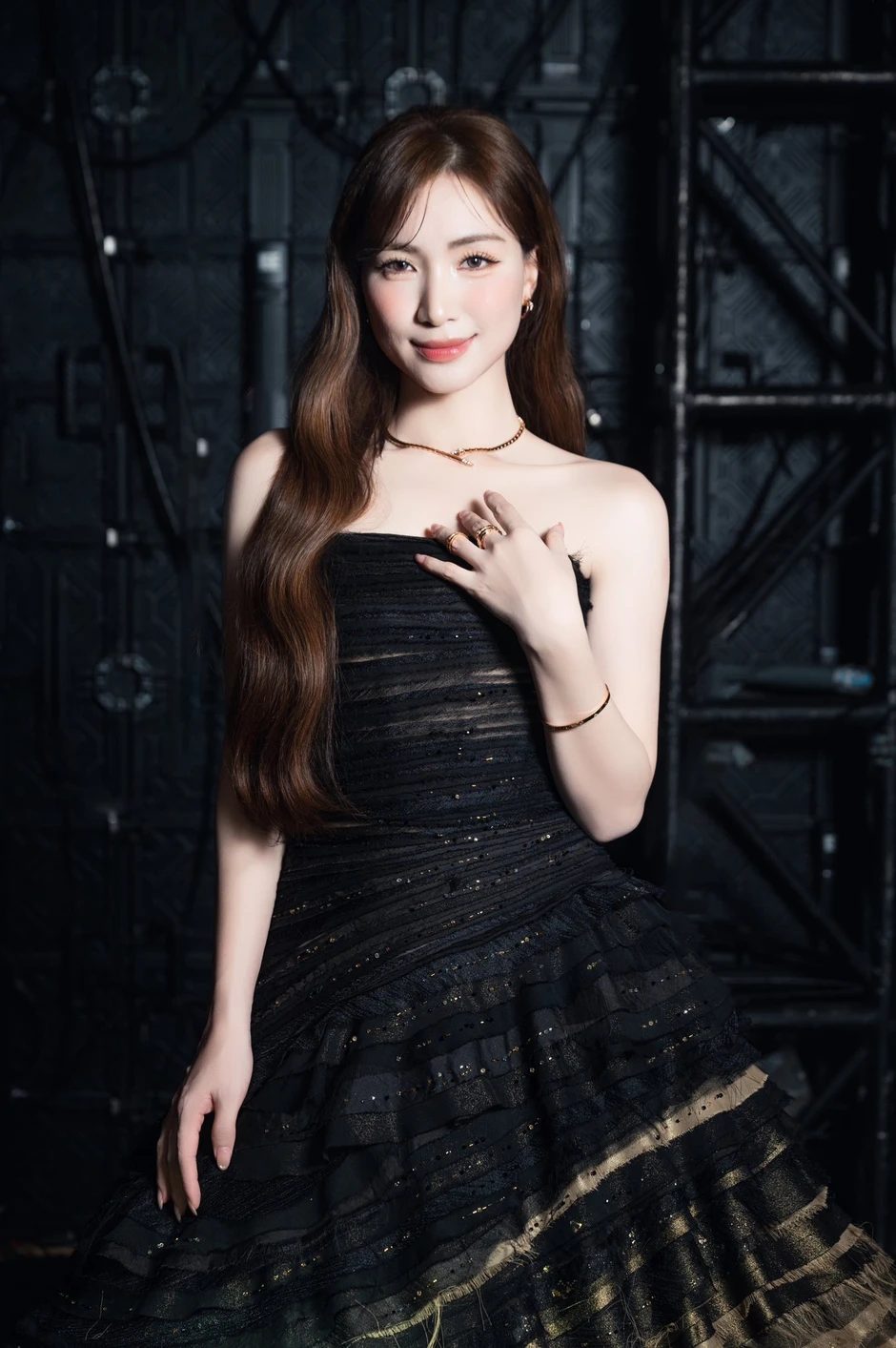 Không phải MV, đây chính là chồng sắp cưới của Hoà Minzy!