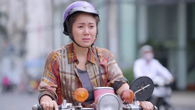 Không thể tin Lê Phương lại bạo tới cỡ này