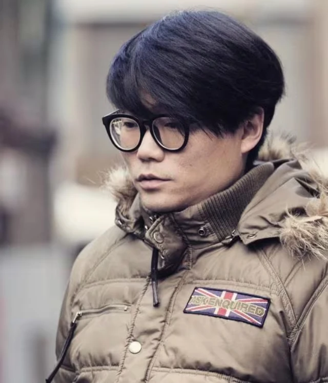 Không thể tin nổi: Nam đạo diễn bị hành hung, xuất huyết não qua đời ngay trước mắt con trai tự kỷ Không thể tin nổi: Nam đạo diễn bị hành hung, xuất huyết não qua đời ngay trước mắt con trai tự kỷ