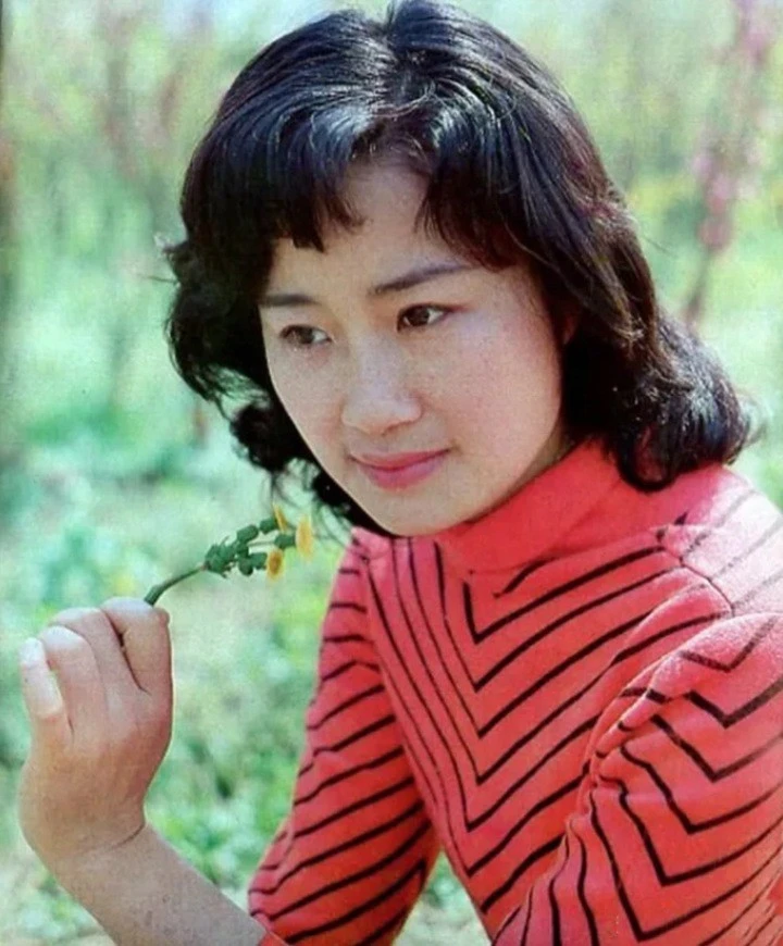 Kim Thánh nương nương của Tây du ký: Tuổi thơ nghèo khó, qua đời nơi đất khách