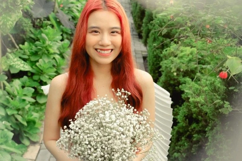 Linh Miu và cú lột xác từ hot girl trong sáng đến "thánh nữ" gợi cảm Linh Miu và cú lột xác từ hot girl trong sáng đến "thánh nữ" gợi cảm