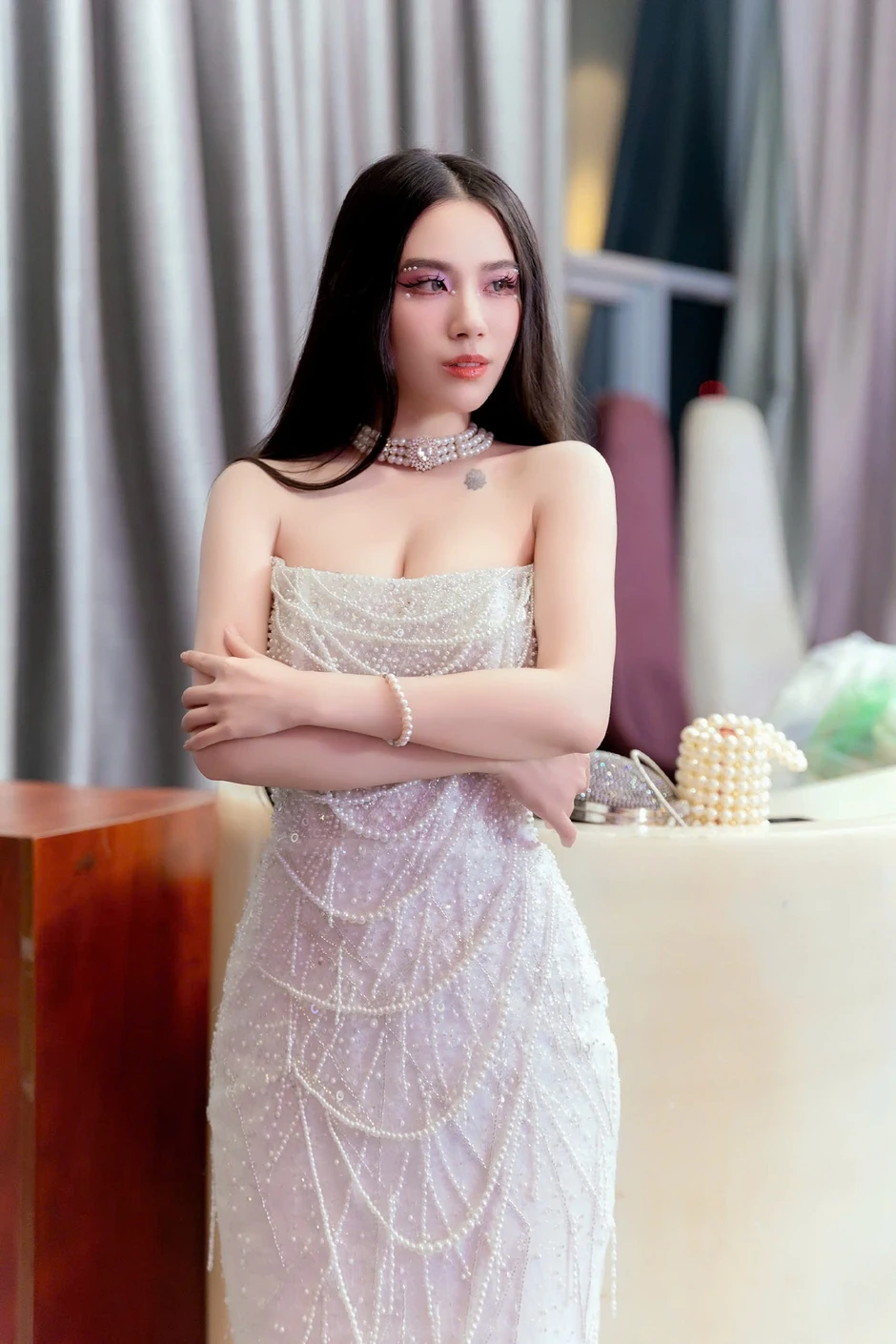 Linh Miu và cú lột xác từ hot girl trong sáng đến "thánh nữ" gợi cảm Linh Miu và cú lột xác từ hot girl trong sáng đến "thánh nữ" gợi cảm