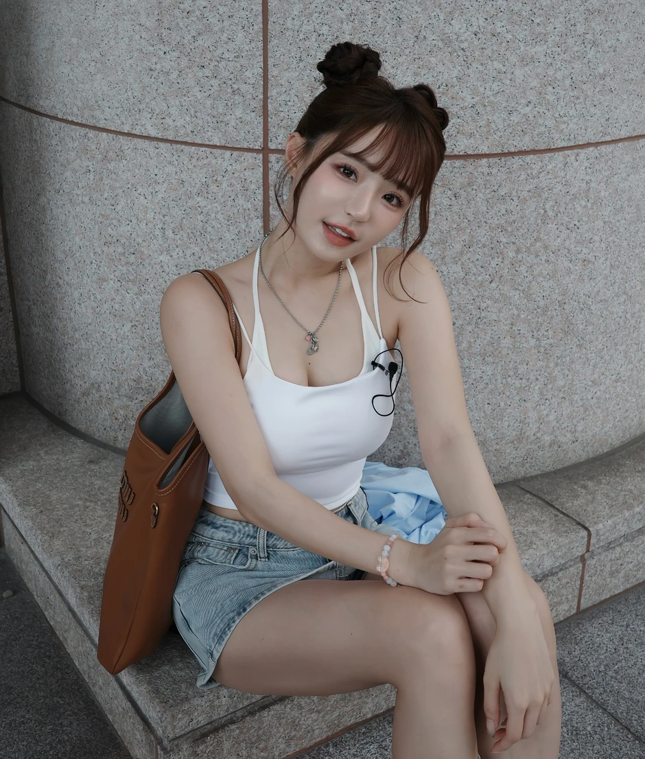 Lộ cờ nhíp bị “đ.ụ.ng ch.ạm” nh.ạy c.ảm, hot girl xinh đẹp bất ngờ nổi như cồn trên mạng xã hội Lộ cờ nhíp bị “đ.ụ.ng ch.ạm” nh.ạy c.ảm, hot girl xinh đẹp bất ngờ nổi như cồn trên mạng xã hội