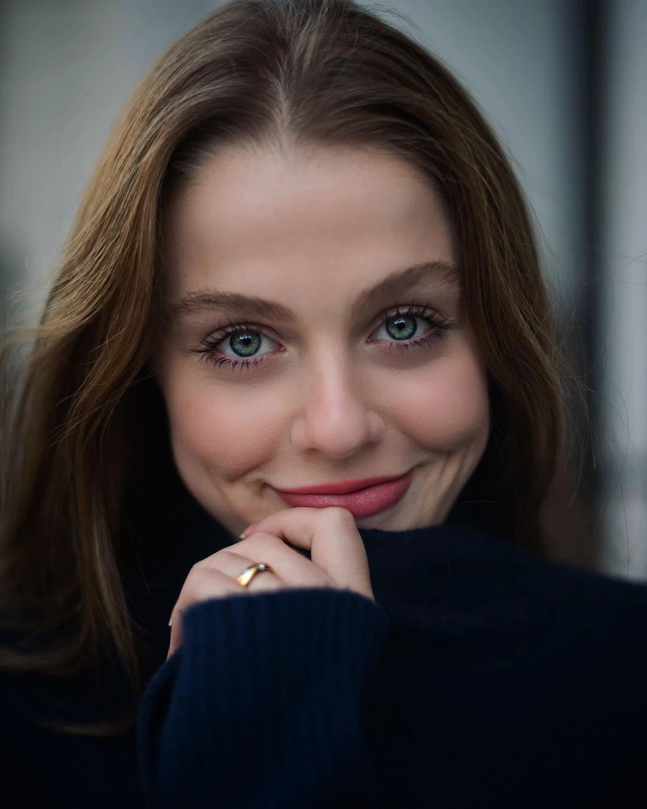 Lộ diện nữ chính nóng bỏng của siêu phẩm AAA: Hot girl đời thực gây bão, lượng follow tăng "chóng mặt"!