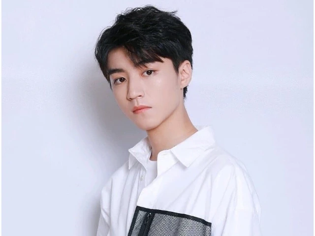 Lộ diện top 10 nam thần 95 phim Trung diễn tệ nhất Cbiz