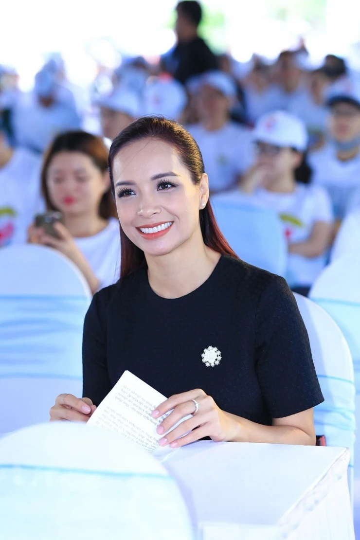 Lỗi chồng, tội vợ sau vụ lùm xùm của nhạc sĩ Minh Khang