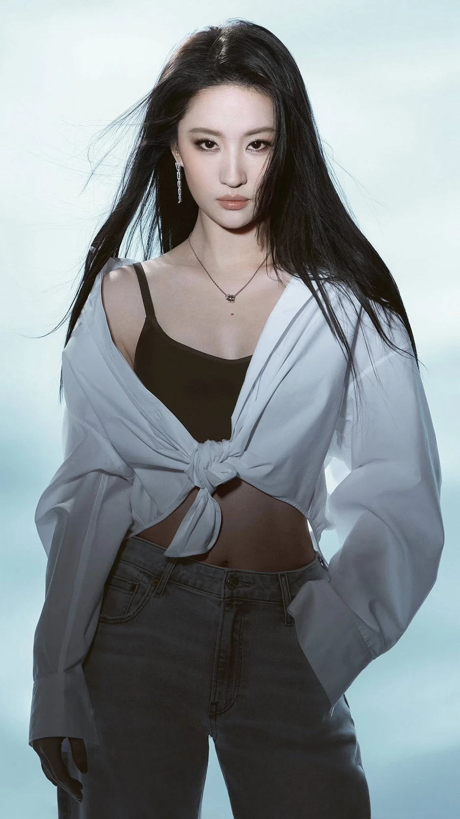 Lưu Diệc Phi “độc toàn thân” suốt 8 năm sau khi chia tay nam thần Hàn Quốc