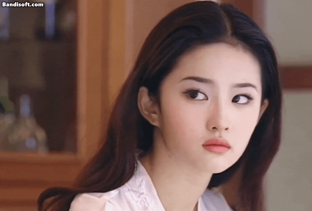 Lưu Diệc Phi già trước tuổi lại được khen nức nở