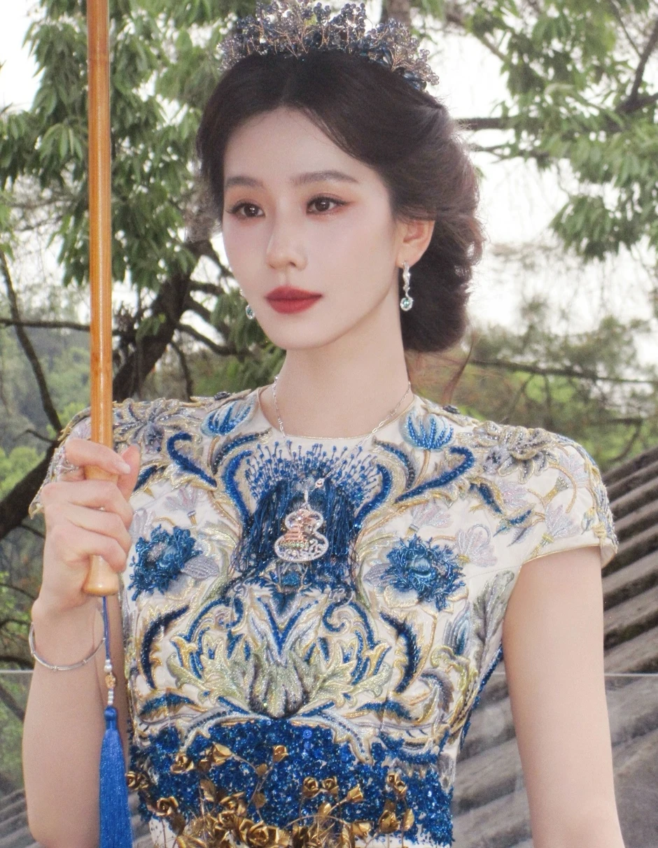 Lưu Thi Thi đẹp như bức tranh Giang Nam tuyệt mỹ Lưu Thi Thi đẹp như bức tranh Giang Nam tuyệt mỹ