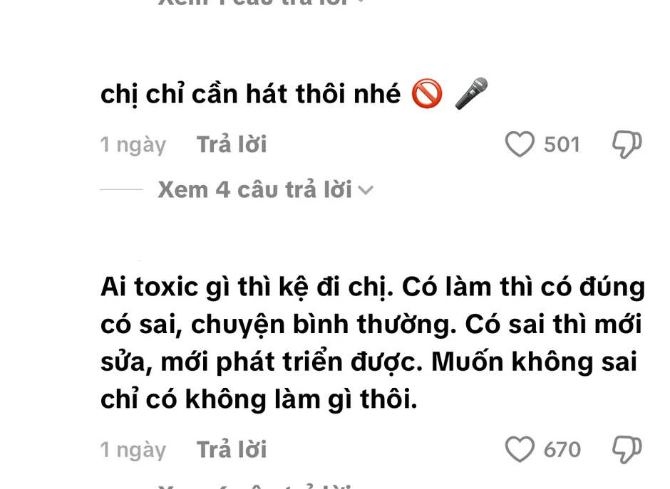 LyLy chỉ cần đàn hát là được khen