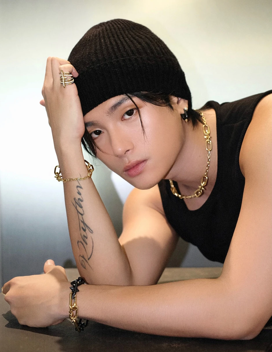 Mỹ nam Việt đang nổi đình đám thì mất tăm mất tích, tung 1 video khiến ai nấy xôn xao