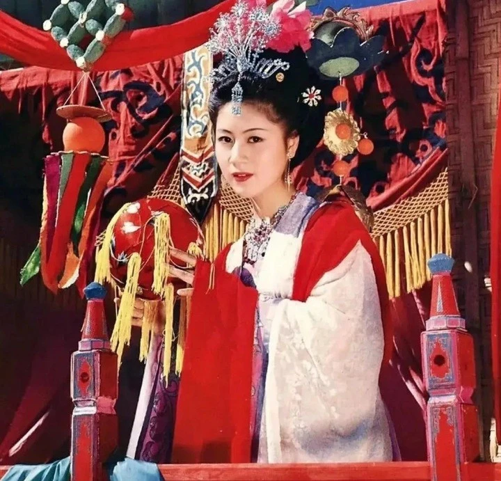 Mỹ nhân đắt giá nhất Tây du ký: Xuất hiện 3 phút trên phim, U70 sống kín tiếng Mỹ nhân đắt giá nhất Tây du ký: Xuất hiện 3 phút trên phim, U70 sống kín tiếng