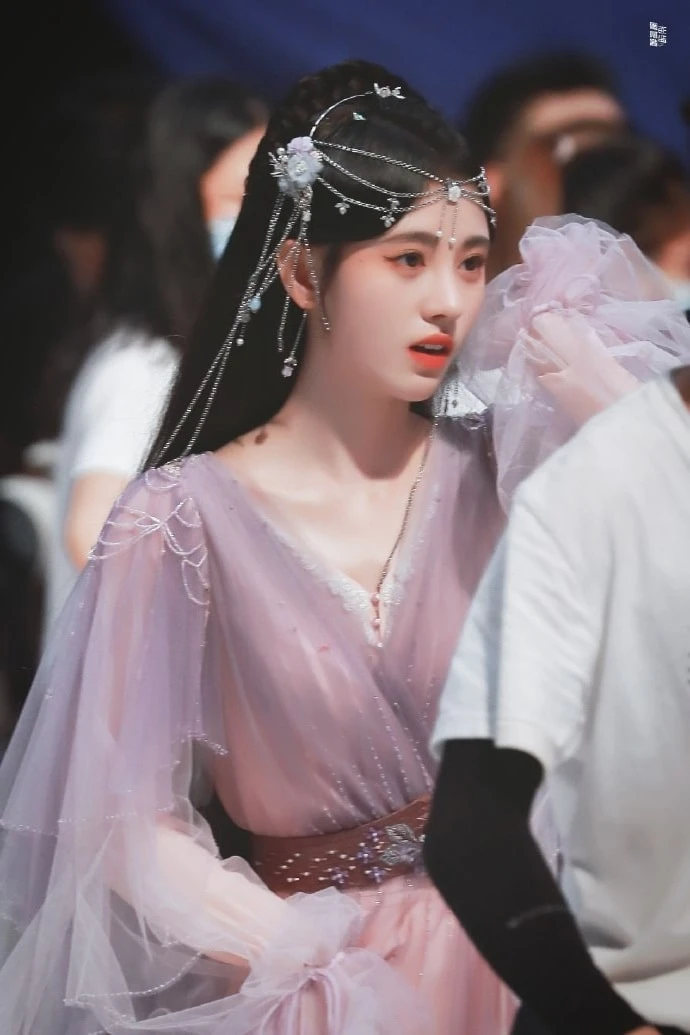 Mỹ nhân đẹp nhất showbiz sụp đổ: Nhan sắc mê hồn, nguy cơ chấm hết sự nghiệp vì 197 tỷ đồng Mỹ nhân đẹp nhất showbiz sụp đổ: Nhan sắc mê hồn, nguy cơ chấm hết sự nghiệp vì 197 tỷ đồng