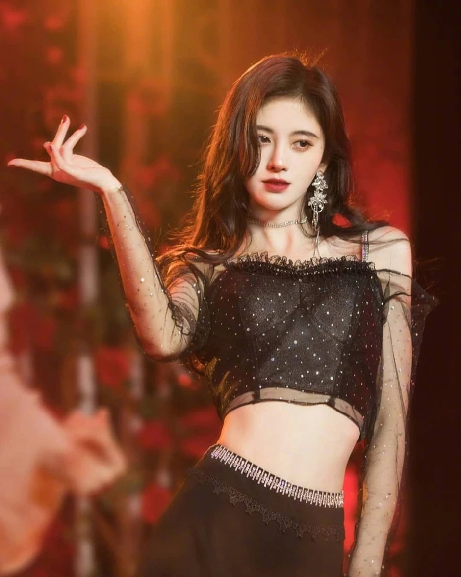 Mỹ nhân đẹp nhất showbiz sụp đổ: Nhan sắc mê hồn, nguy cơ chấm hết sự nghiệp vì 197 tỷ đồng Mỹ nhân đẹp nhất showbiz sụp đổ: Nhan sắc mê hồn, nguy cơ chấm hết sự nghiệp vì 197 tỷ đồng