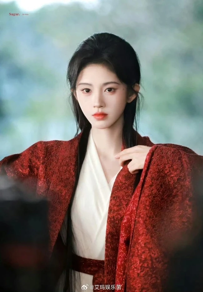 Mỹ nhân đóng 1 phim nhận cát-xê 62 tỷ: Chỉ cao 1m45 vẫn đắt show Mỹ nhân đóng 1 phim nhận cát-xê 62 tỷ: Chỉ cao 1m45 vẫn đắt show