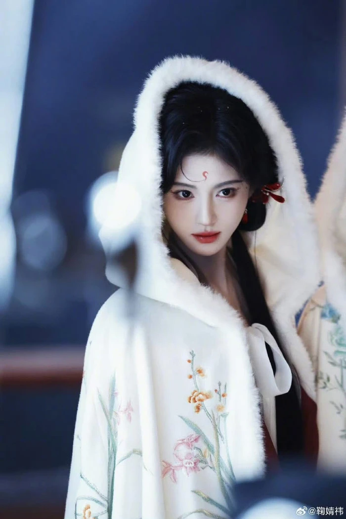 Mỹ nhân đóng 1 phim nhận cát-xê 62 tỷ: Chỉ cao 1m45 vẫn đắt show Mỹ nhân đóng 1 phim nhận cát-xê 62 tỷ: Chỉ cao 1m45 vẫn đắt show