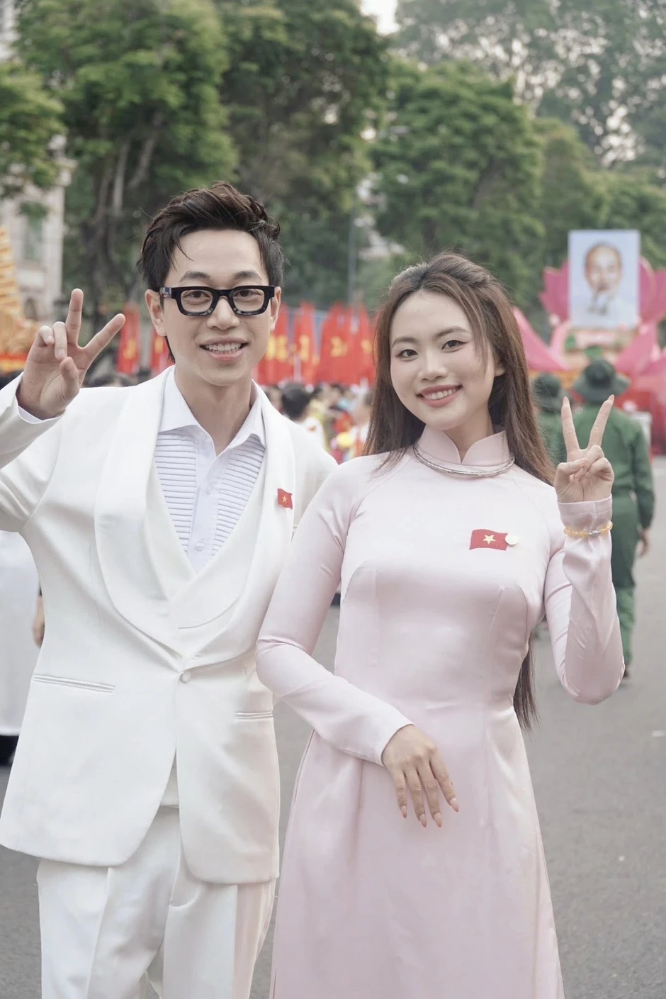 Mỹ nhân Việt 2 năm liên tiếp được Trung ương Đoàn vinh danh: Quán quân thành công nhất Vbiz Mỹ nhân Việt 2 năm liên tiếp được Trung ương Đoàn vinh danh: Quán quân thành công nhất Vbiz