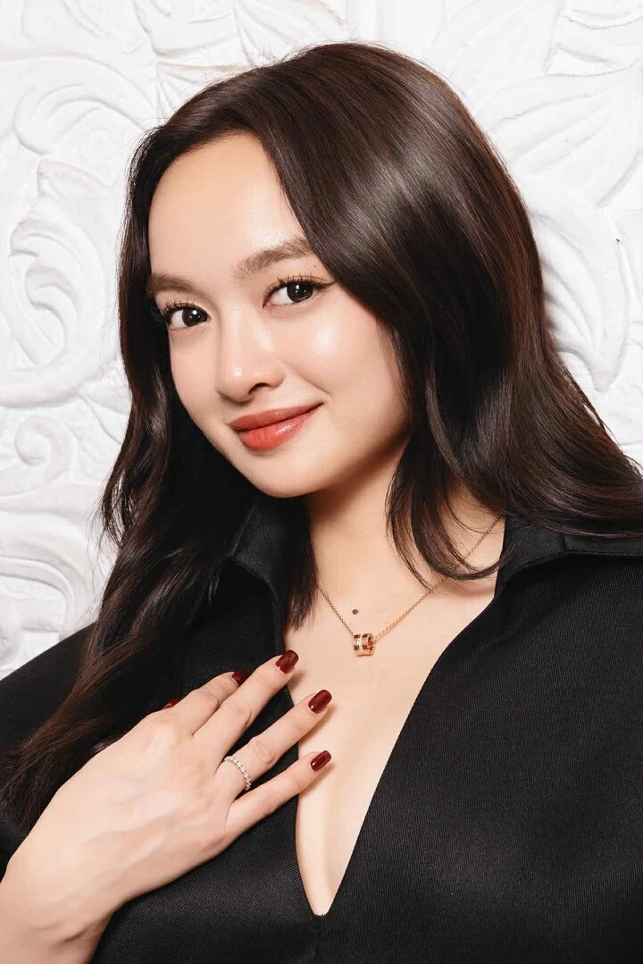 Mỹ nhân Việt cao 1m50 được đề cử 100 gương mặt đẹp nhất thế giới là ai?