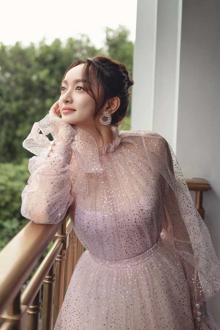 Mỹ nhân Việt cao 1m50 được đề cử 100 gương mặt đẹp nhất thế giới là ai?