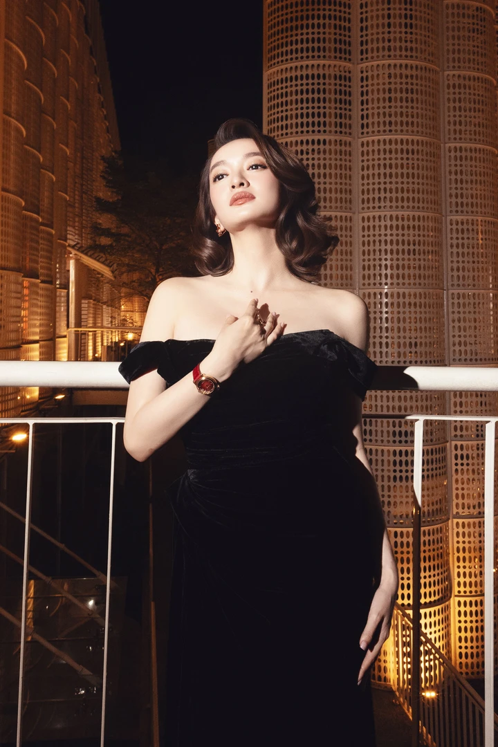 Mỹ nhân Việt cao 1m50 được đề cử 100 gương mặt đẹp nhất thế giới là ai?