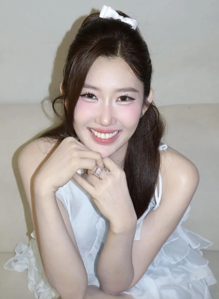 Mỹ nhân Việt từng 3 lần trượt hoa hậu vẫn lọt đề cử trong danh sách 100 gương mặt đẹp nhất thế giới