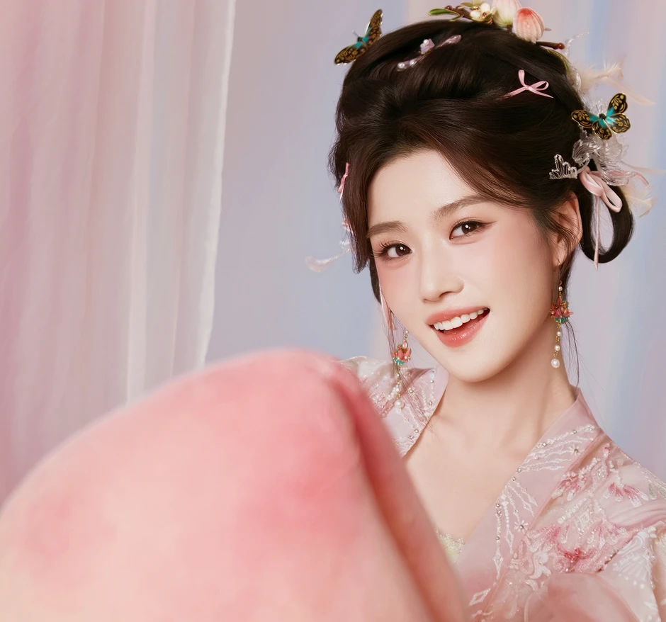 Màn lột xác 180 độ của Lư Dục Hiểu