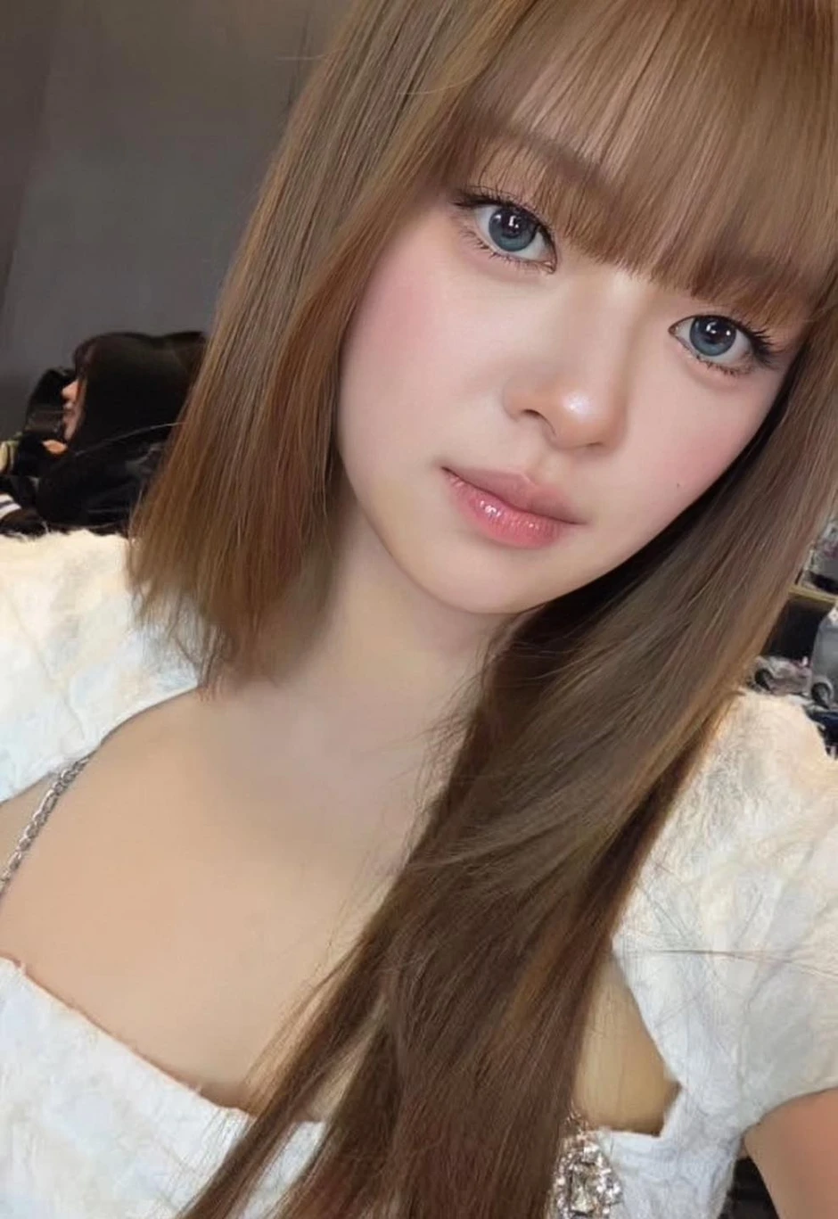 Màn lột xác chấn động: Mỹ nhân showbiz mắc bệnh nặng, tăng cân phá dáng giờ làm dân tình phải "sáng mắt"!