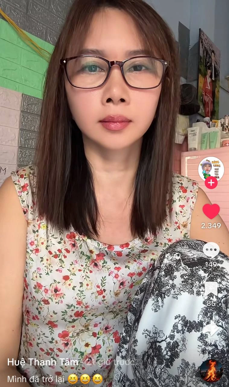 Mẹ Thuỳ Tiên bất ngờ đưa ra thông báo vỏn vẹn 4 chữ