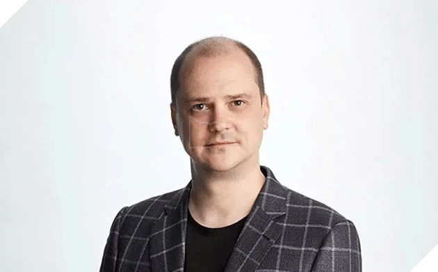 Mike Flanagan Chiêu Mộ 11 Cộng Sự Quen Thuộc Cho Phim Exorcist Mới